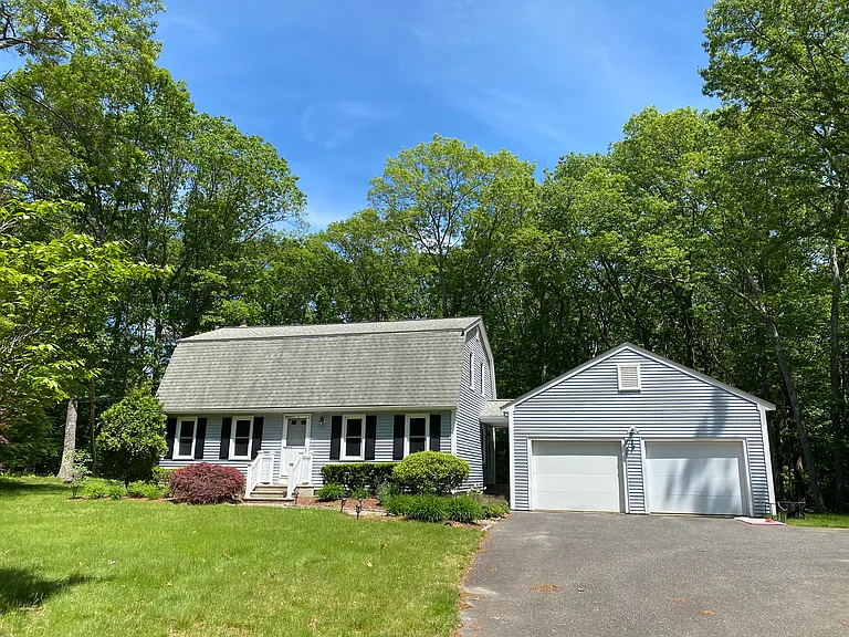 336 Cedar St — Photo 1