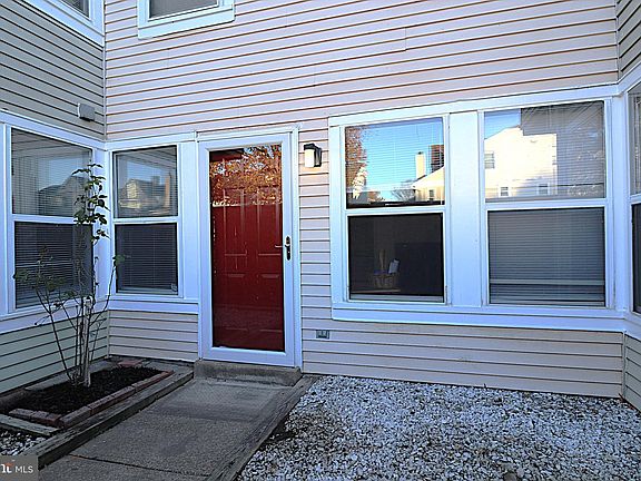 2nd image of 4405 Pembrook Village Dr #96