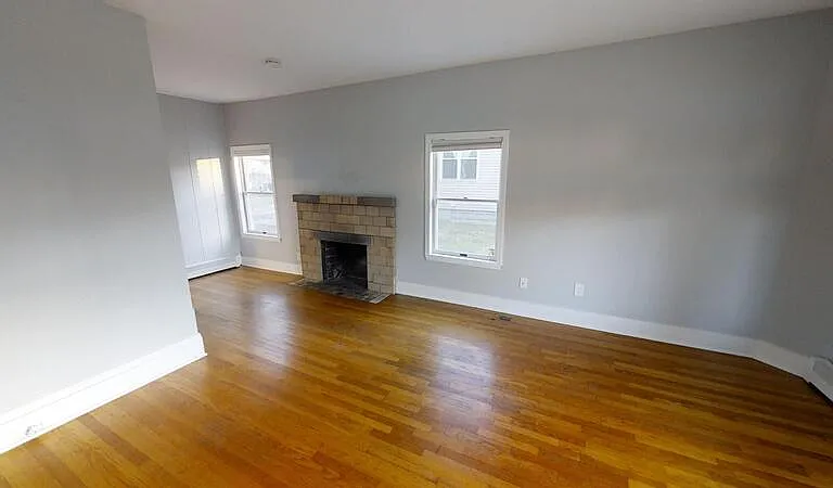120 N Summit St #1 — Photo 5