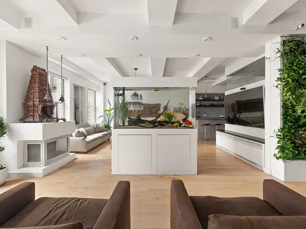 15 Broad St APT 1006, New York, NY 10005