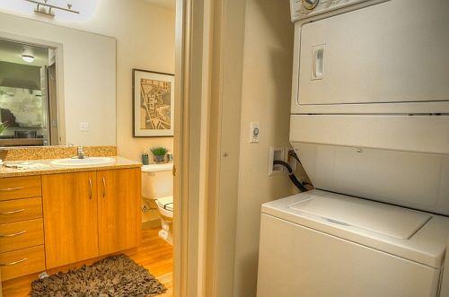 1/2 Bathroom, Washer + Dryer