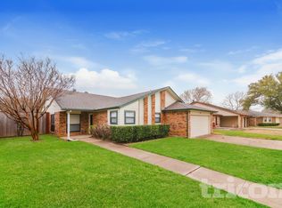 3521 Kirby Creek Dr, Grand Prairie, TX 75052