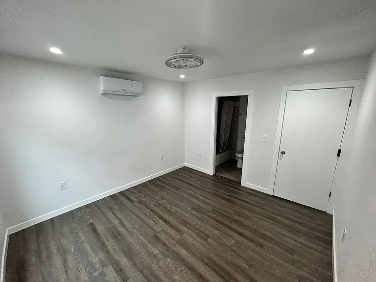 1525 W Orangeburg Ave — Photo 21