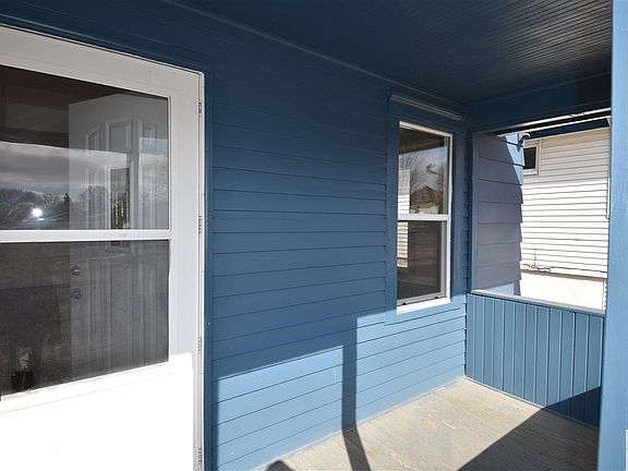 3rd image of 3311 Transit Ave