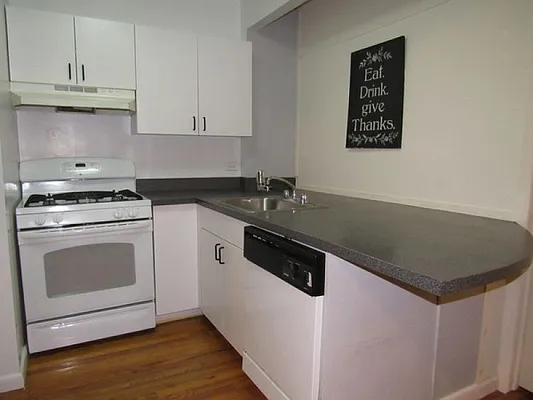 Rented by Eisenberg Exclusives | media 14