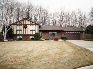 2288 Gatesboro Dr E, Saginaw, MI