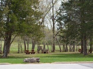 204 Mark Twain Dr, Saddlebrooke, MO 65630