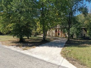 20 Ranchero Rd, College Station, TX 77845