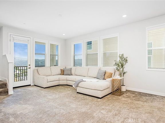 4th image of 116 Stetson Way
