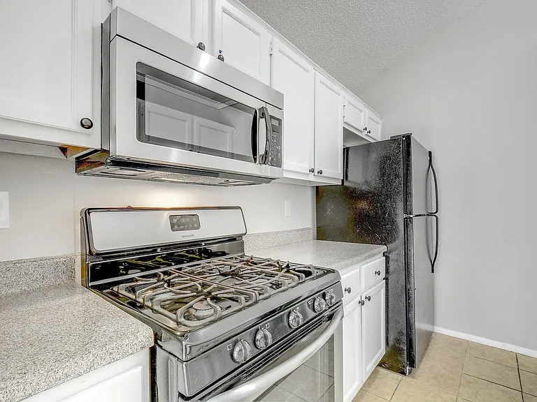 12207 Alderbrook Dr #A — Photo 10