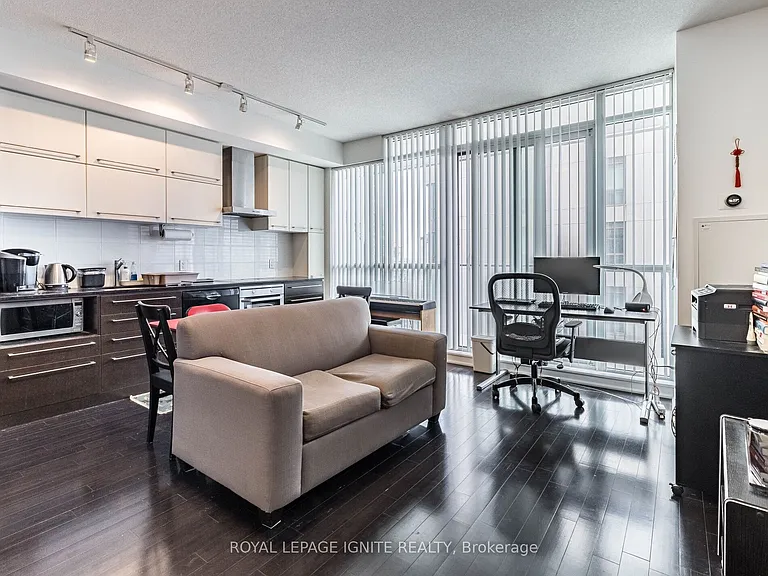 770 Bay St #2509 — Photo 9