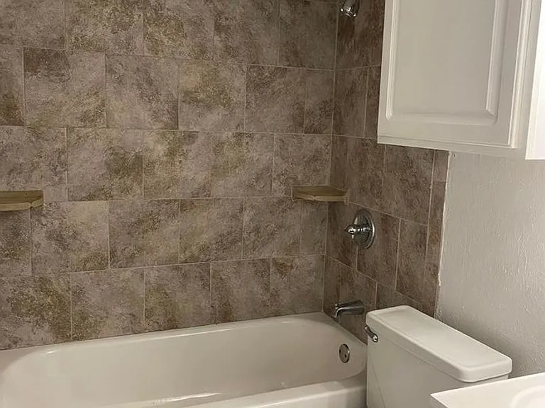Marian Condos — Photo 53