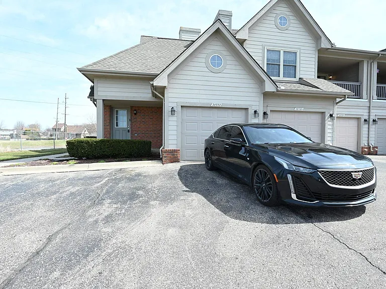 28777 Berwick Ct — Photo 2
