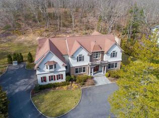 171 Stillwell Ln, Syosset, NY 11791