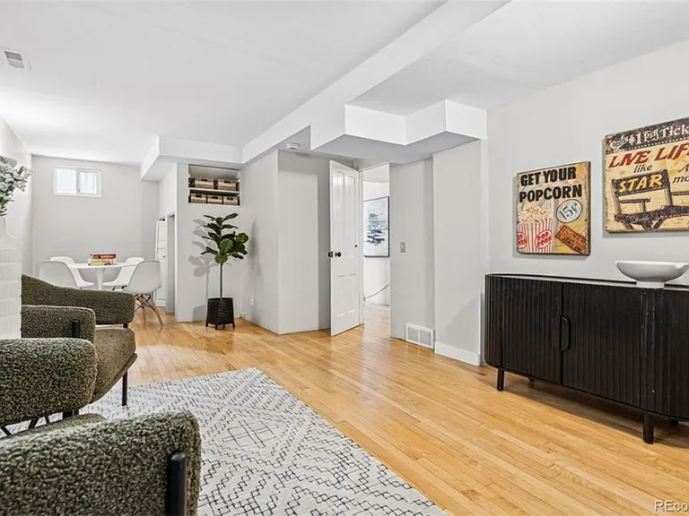 2641 N Clayton St — Photo 17