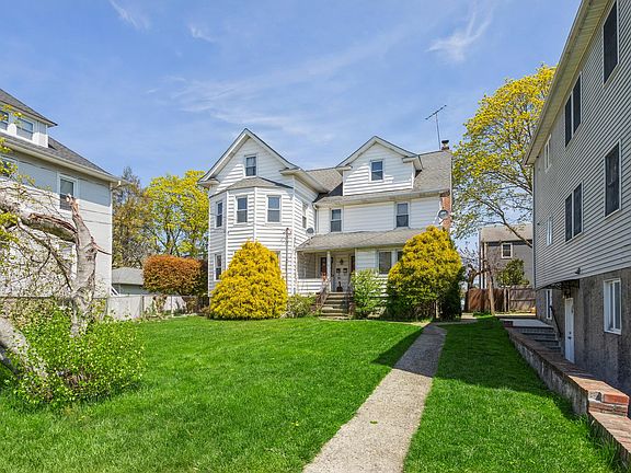2nd image of 33 Hillcrest Ave