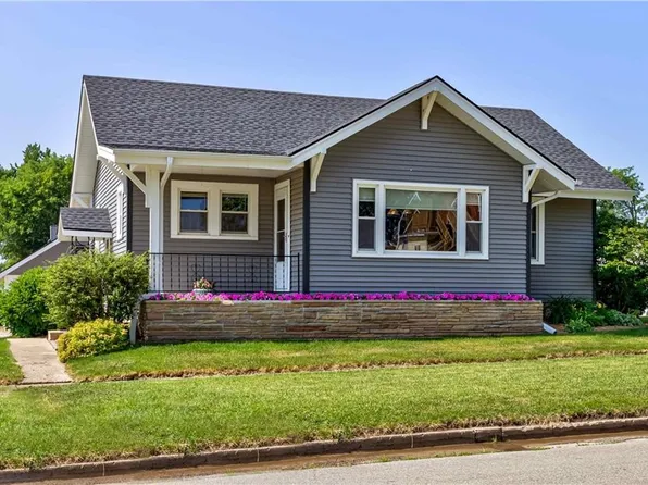 203 E 2nd St, Woodward, IA 50276