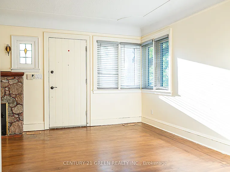 41 Paradise Rd S — Photo 7