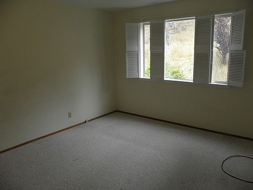 4th image of 233 Baltimore Way
