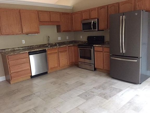 2nd image of 7058 Pelsor Ln