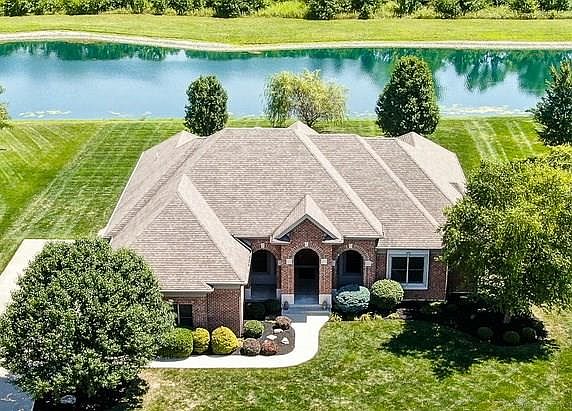 1st image of 990 Rosewood Creek Dr