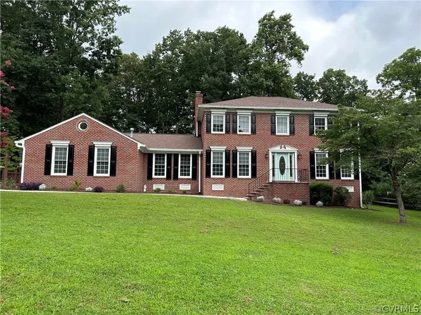 14500 Fox Knoll Dr, South Chesterfield, VA 23834