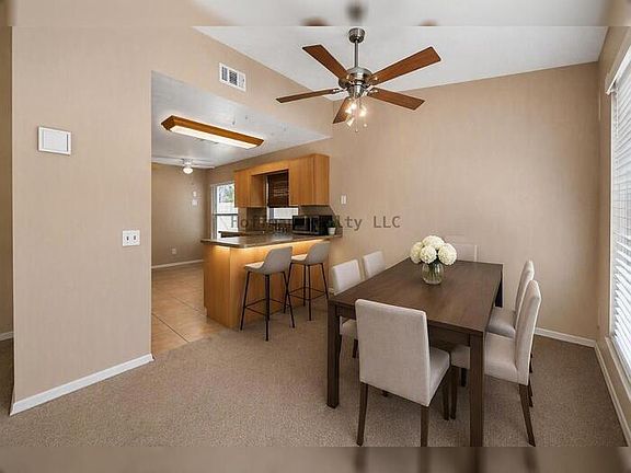 4th image of 6713 S Sheridan Rd