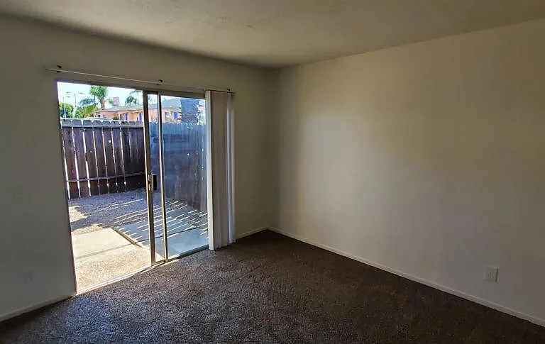 6843 Mohawk St #A — Photo 16