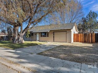 111 Duncan Ave, Middleton, ID 83644