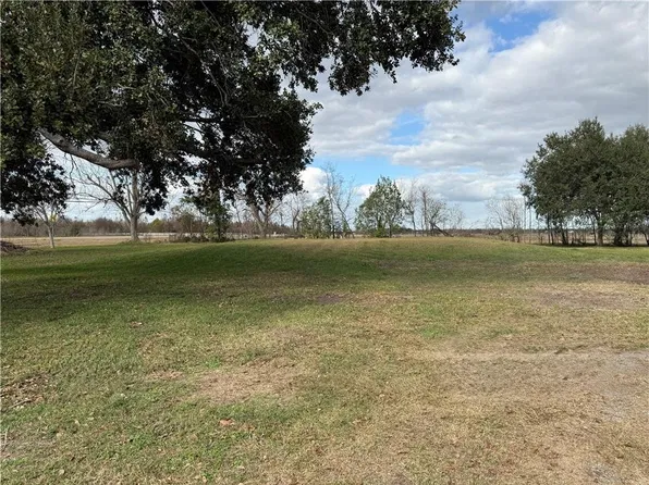101 Luke St, Des Allemands, LA 70030