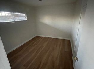 6014 Mayflower Ave #F, Maywood, CA 90270