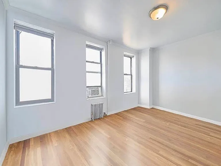 500 E 11th St #20 — Photo 4