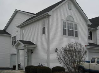 2602 Dickens Ct, Aurora, IL 60503