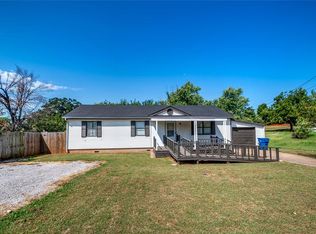 205 N Oak Ave, Chandler, OK 74834