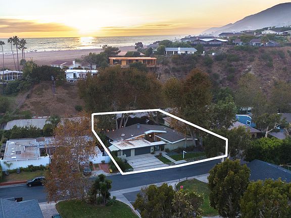 4th image of 6225 Frondosa Dr