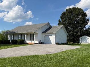 1570 Park City Glasgow Rd, Glasgow, KY 42141