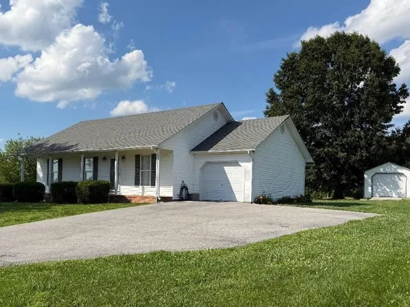 1570 Park City Glasgow Rd, Glasgow, KY 42141