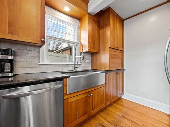 146-36 13th Avenue image 8 of 27