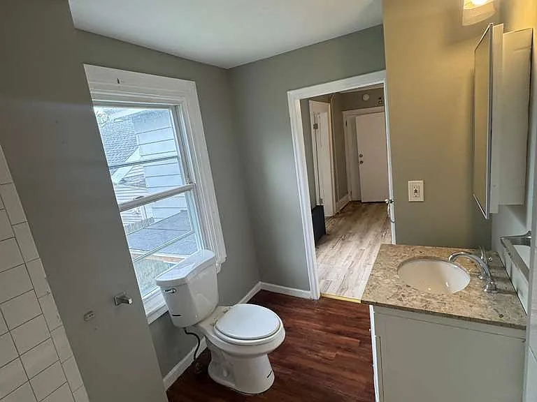 305 Jackson St #1 — Photo 27