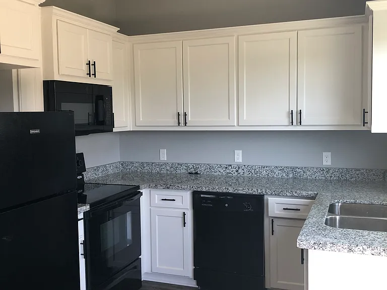 343 Skinner Ln — Photo 13