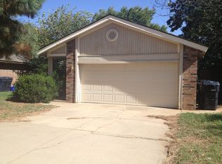 10512 Blue Spruce Rd, Oklahoma City, OK 73162