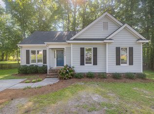 1008 Alderleaf Dr, Fuquay Varina, NC 27526