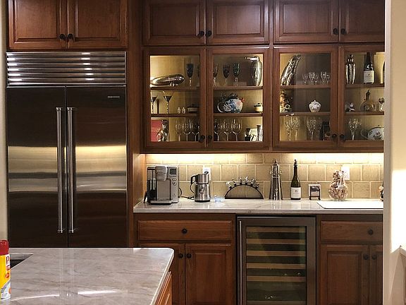 Wine/coffee bar