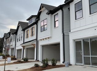 19 S Auburn Lndg #395, Auburn, GA 30011