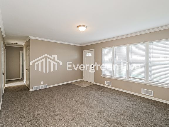 3rd image of 10311 Oakland Ave