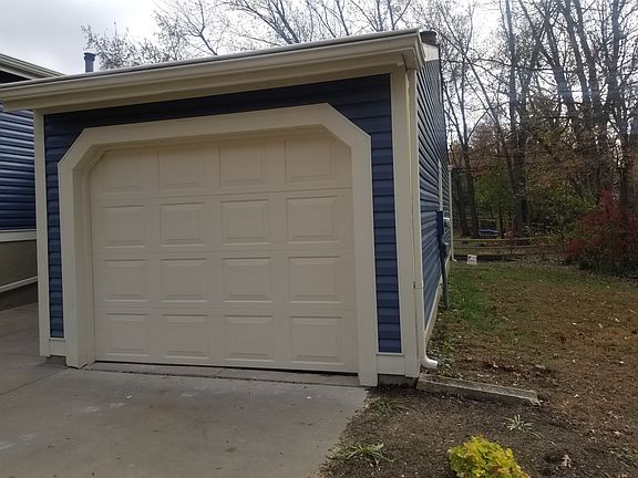 1 car attached garage.