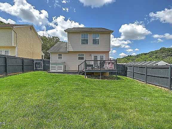 105 Boardwalk — Photo 8