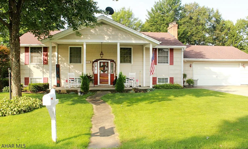 103 Crestwood Dr photo 1
