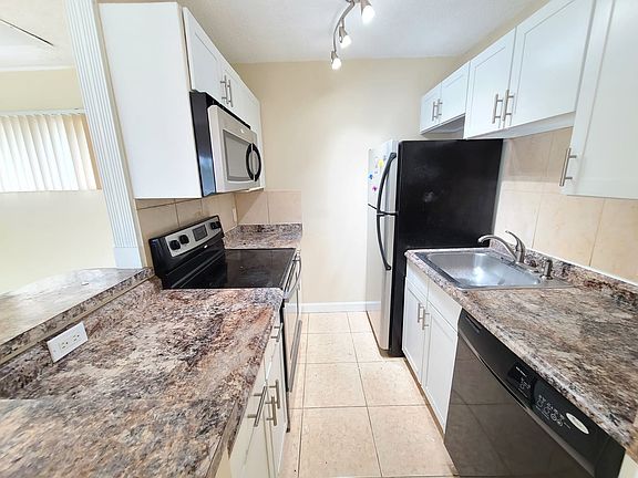 2nd image of 2 Crossings Cir APT G