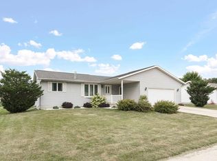 1004 Oriole St, Waupun, WI 53963